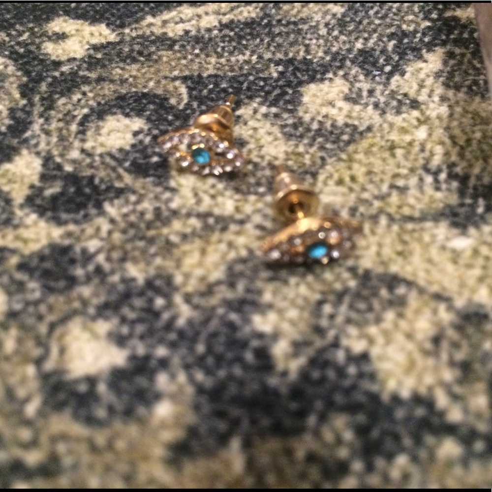 ❌SOLD❌🎊Crystal rhinestone Evil Eye Earrings - Picture 6 of 6